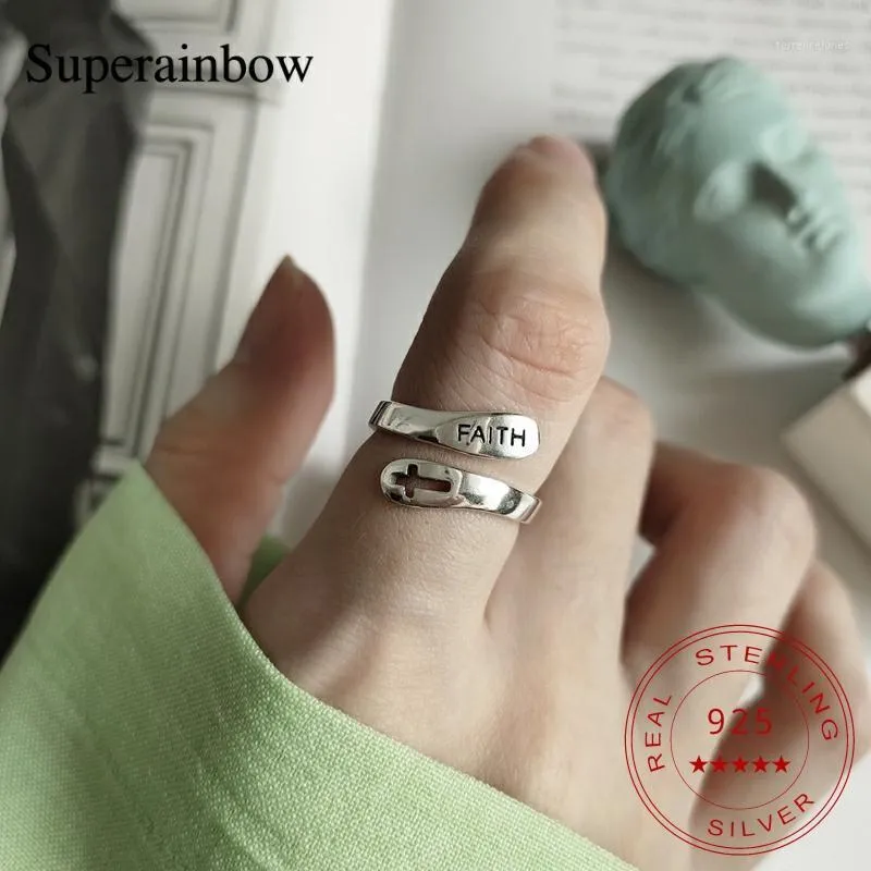 Cluster Ringe Superainbow 925 Sterling Silber Einfacher Glaube Brief Kreuz Offener Fingerring für Frauen Geometrischer Schmuck SR-R391