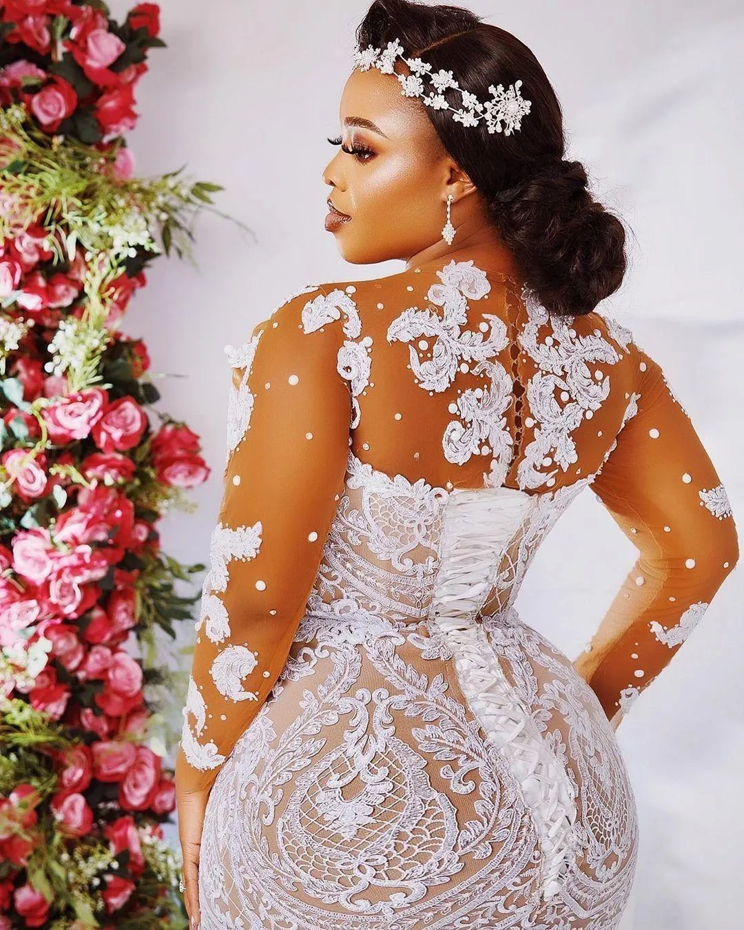 Arabic Lace curvy mermaid wedding dress with Sheer Neckline and Full Sleeves - Plus Size Bridal Gown with Illusion Aso Ebi and Appliques