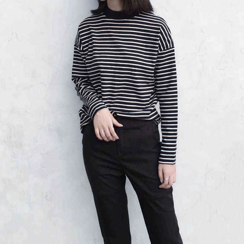 Kobiety Harajuku T Shirt Koreański Styl Crop Top Top Turtleneck Długie Rękaw Paski Topy Kobiet T Shirt Casual Lato Topy G220228