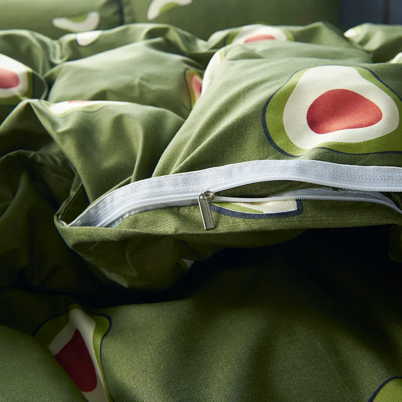 Cartoon Fruit Bedding Set Quilt Pillowcase Varm mjuk säng Twin Full Queen King Duvet Cover Set Gröna sängkläder Y200417