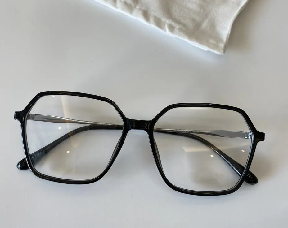 2021 Neue Brillengestelle verschreibungspflichtige Brillen 8017 rahmenlose Federbeine Business einfache optische Herrenbrille Modestil
