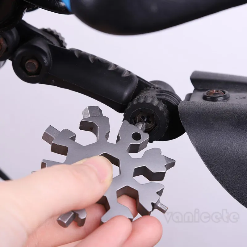 Noel Hediyesi Kar Tanesi Çok Aracı 18 in 1 Kar Tanesi Multitool Anahtarı Multitool Şişe Açacakları Anahtarlık Bisiklet Fix Aracı Kar Tanesi T3I51658