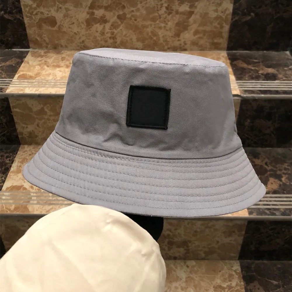 Bucket Hat Keps Mode Män Hattar med bred brättad Man Kvinnor Designers Unisex solhatt Fiskare Kepsar Broderimärken Andas Fritids- Hög kvalitet