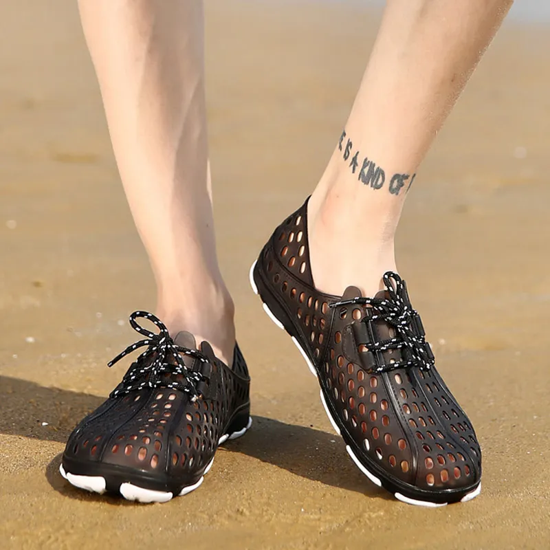 Mens beach clearance footwear 2019