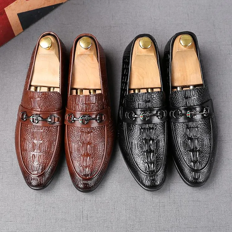 Luxury Style Crocodile pattern Men's Business Prom Shoes Comfortable Horsebit black brown Wedding Pointed Toe Men Flats Loafers Footwear