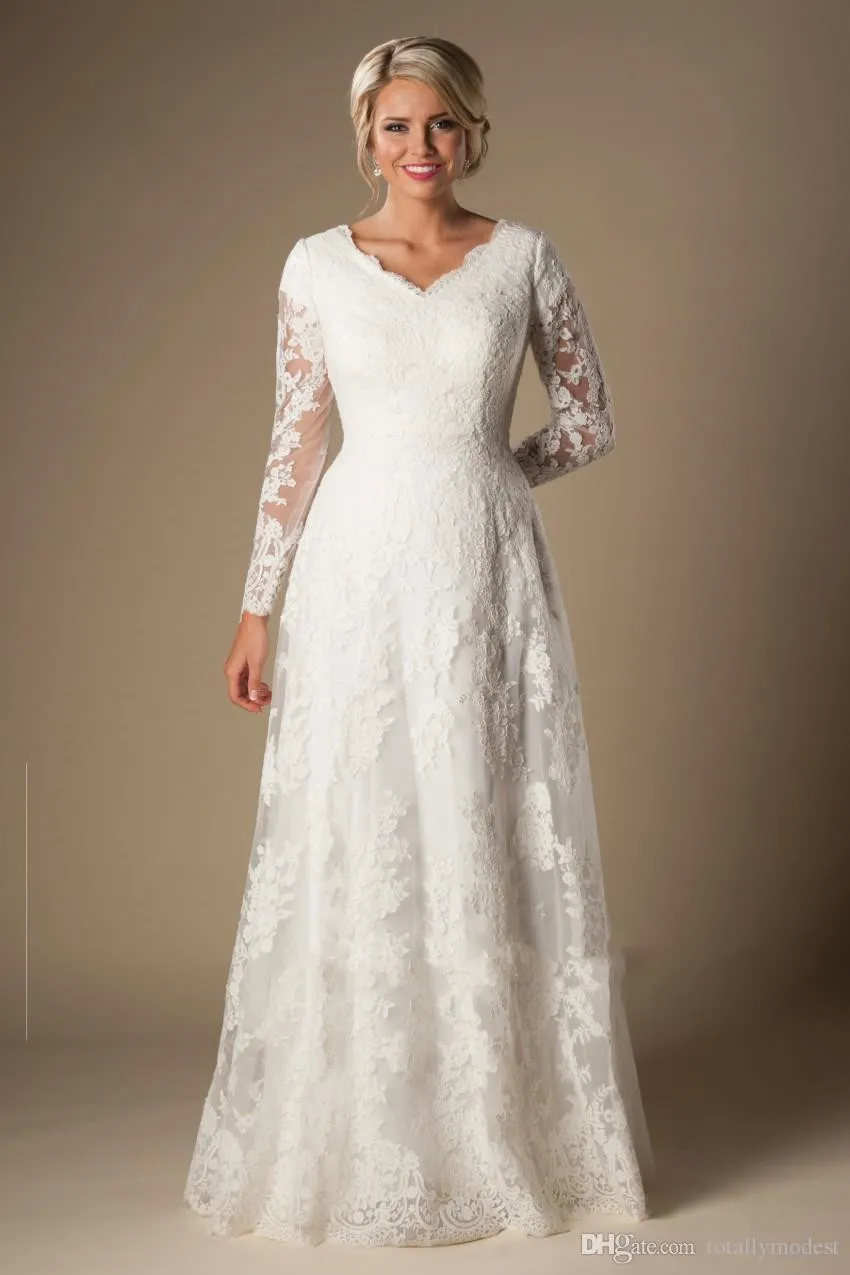 Abiti da sposa modesti con applicazioni in pizzo vintage a trapezio avorio con maniche lunghe con scollo a V maniche lunghe abiti da sposa su misura