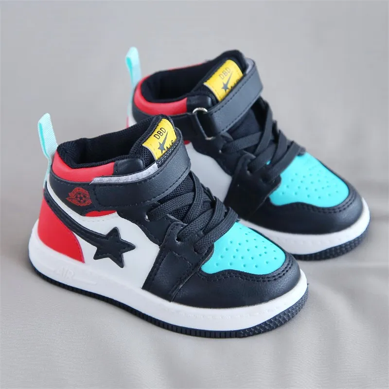 Sneakers alte alla moda per bambini per ragazzi Scarpe da ragazza Scarpe da corsa sportive traspiranti Scarpe da passeggio casual per bambini leggere
