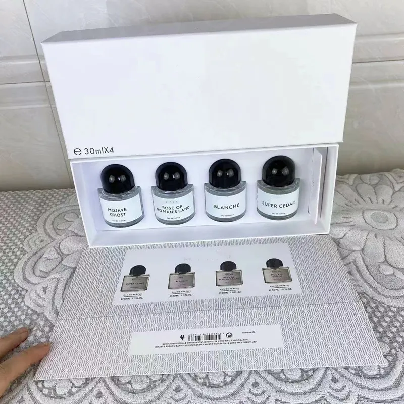 Nyaste gåva Parfym Byredo Set Spray Gypsy Water Super Cender Blanche Rose of No Man Land för män 4st * 30ml långvarig tid God kvalitet Gratis Ship Snabb leverans