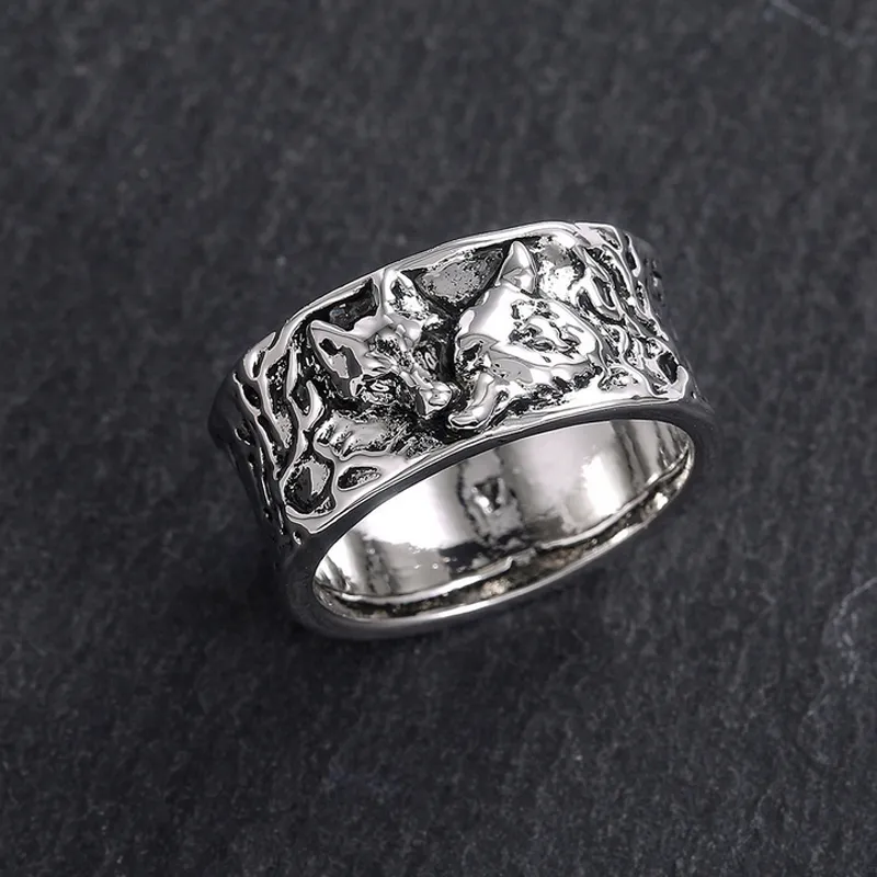 Vintage Wolf Finger Ring for Women Men Animal Wolf Ring Gift for Love Couple Fashion Jewelry Size 6-12