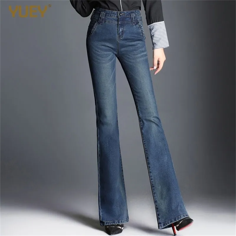 Femmes Boot Cut Jeans Long Stretch Jeans évasés Belle jambe large bleue Zipper Pantalon rétro lavé pour l'automne hiver plus taille 201223