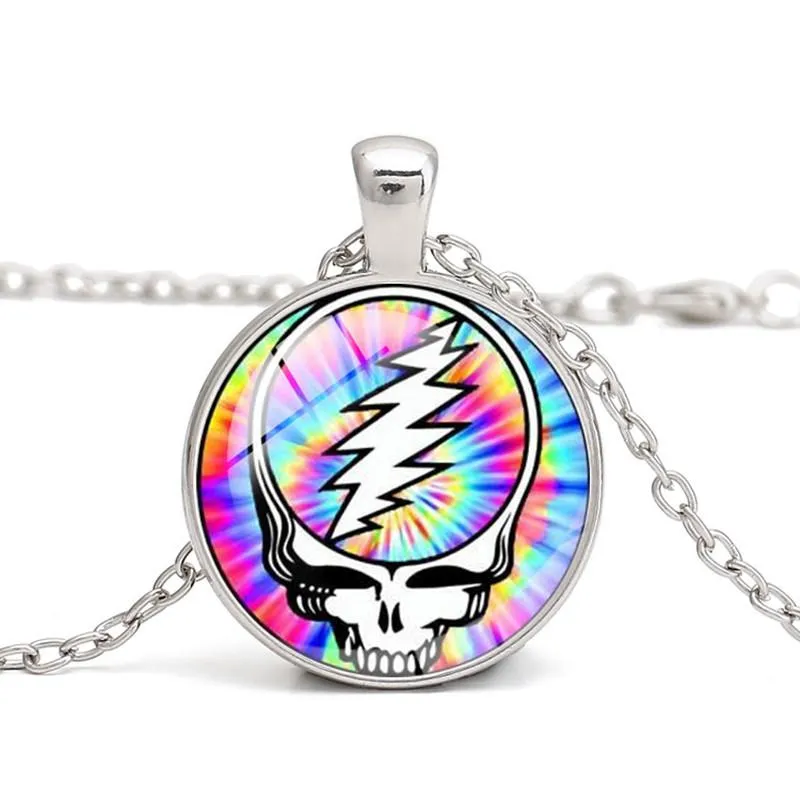 Grateful Dead Colar Crânio Pingente Colares Roubam Seu Rosto Crânio Presente para Fãs de Música Souvenir Vidro Cabochão Imagem Personalizada Faça Você Mesmo Jóias 2021