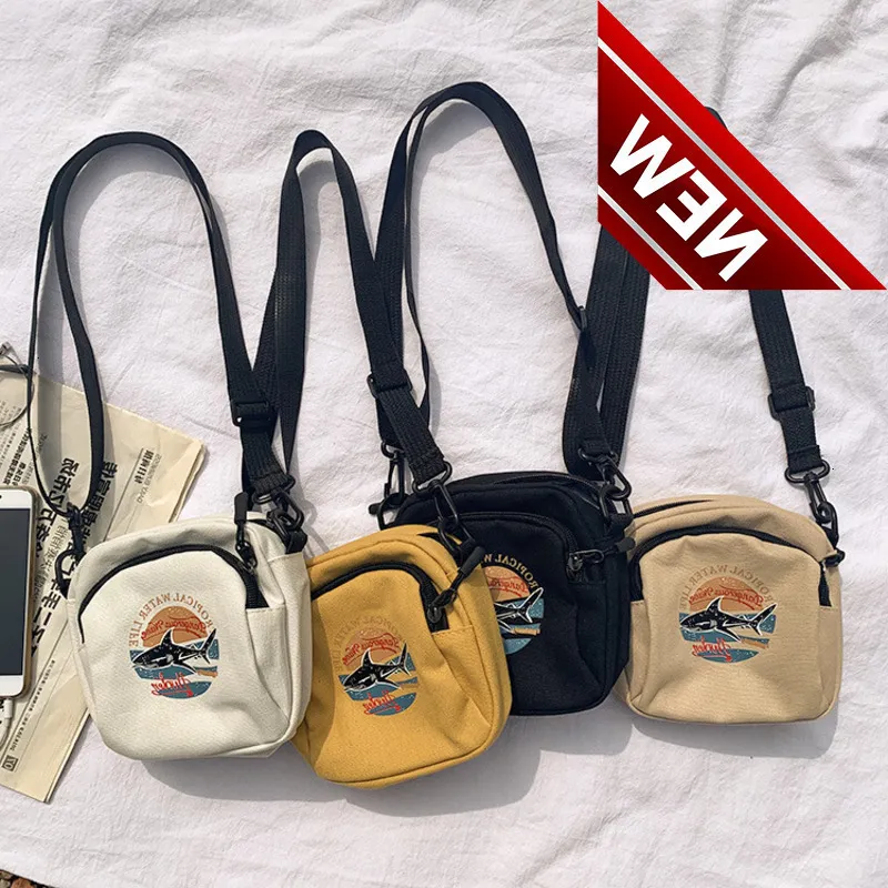 small cloth shoulder bolsa