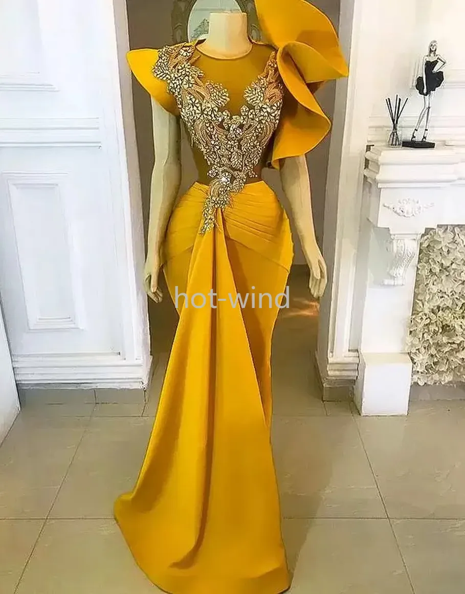 2022 Robes de bal de grande taille arabe Aso Ebi jaune sirène robes de soirée élégantes dentelle perles cristaux soirée formelle fête deuxième réception robes robe EE