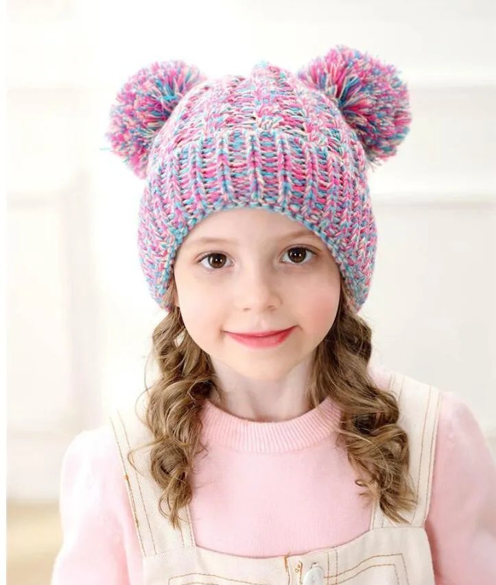 Filles garçons grande fourrure Double boule de cheveux torsion motif bonnets chapeau automne hiver décontracté enfants doux hiver chaud tricoté mignon casquettes