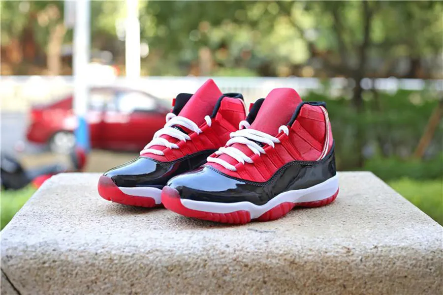 High 11 Bred Black Varsity Red White Men Women Basketball Shoes Jumpman 23 Space Jam men Sneakers Sports Trainers Size 5.5 12
