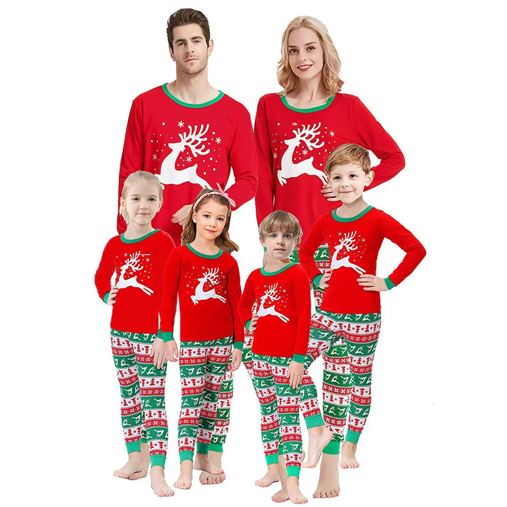 Familie Matching Outfits Kleding Set Kerst Cartoon Herten Print Pyjama Xmas Adult Kids Leuke Nachtkleding Pyjama Slaapkleding LJ201111