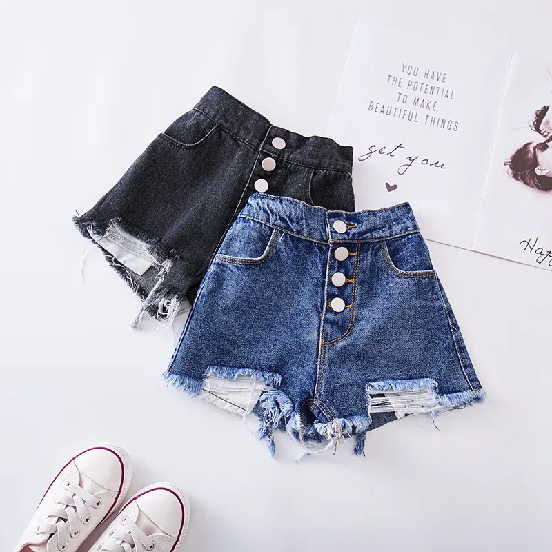 Koreaanse kinderkleding voor meisjes Zomer Nieuwe mode Casual knop Gat jeans shorts Hot Pants midden en kleine kinderen