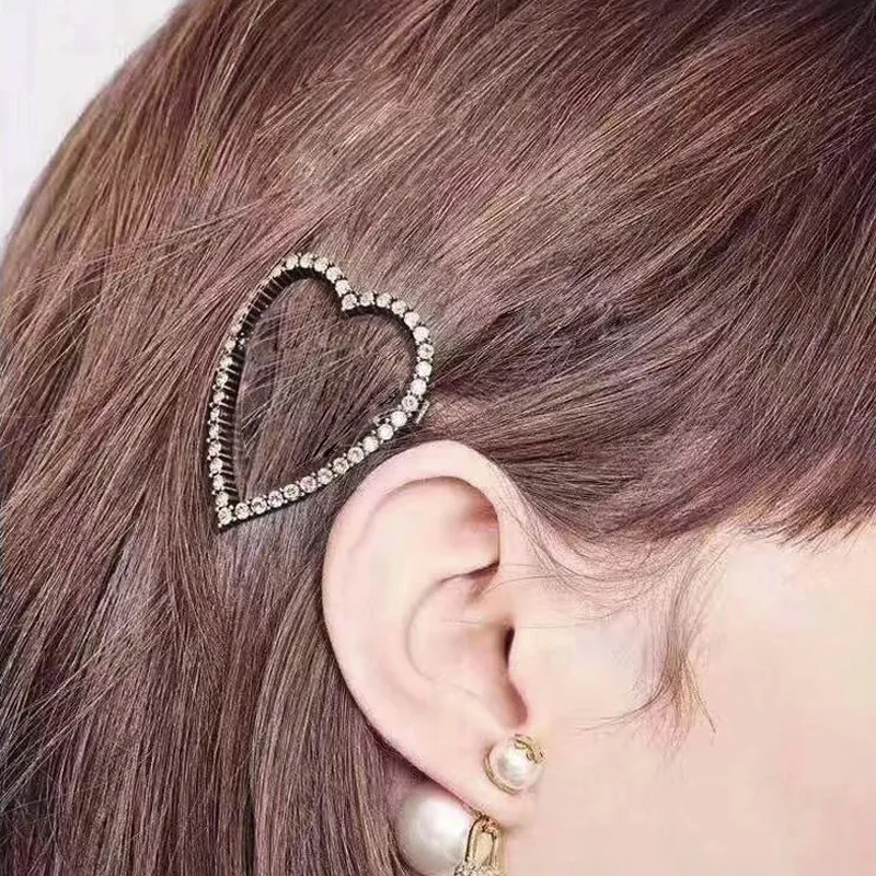 New Arrival Women Heart Letter Hair Clip Bling Bling Crystal Letter Barrettes Fashion Hair Accessories 2 Styles