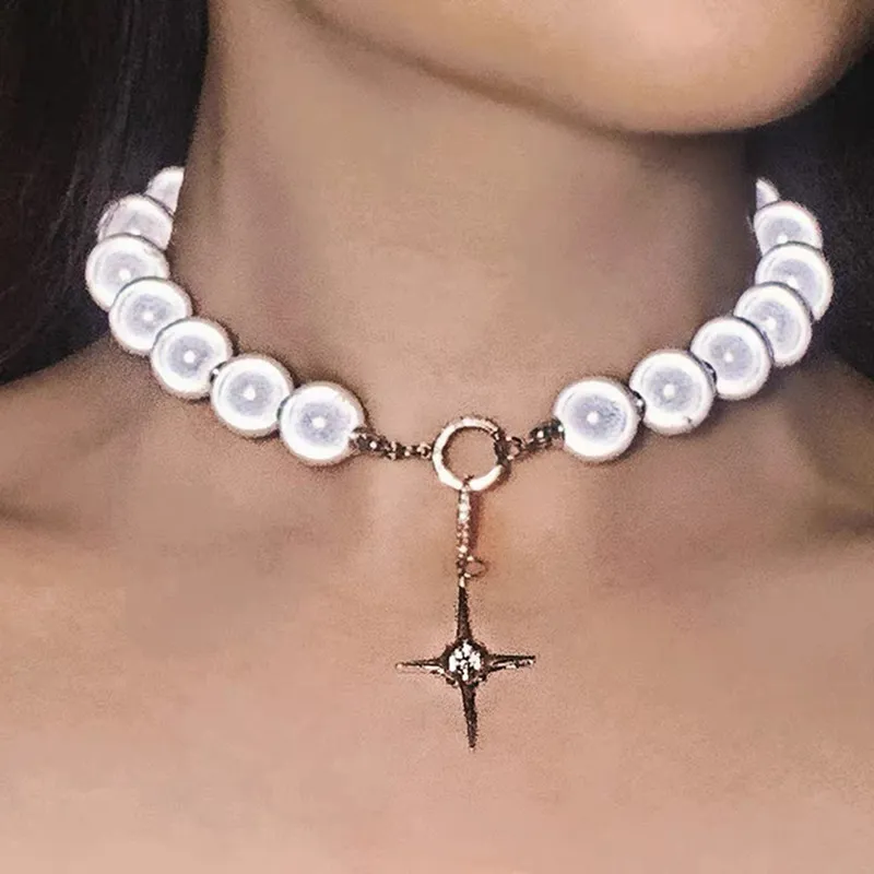 Overdreven Hiphop Pearl Choker Diamond Cross Hanger Sleutelbeen Choker Choker Ketting Voor Vrouwen Bruiloft Sieraden Gift