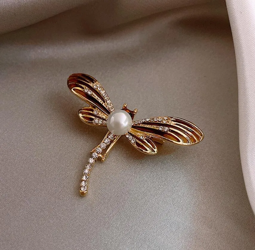 Simple Pearl Diamond Inlaid Dragonfly Brooch Versatile Coat Sweater Cardigan Suit Pin Light Fashion Clothing