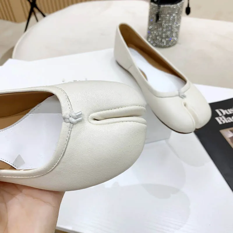 2022 summer women half slipper derss shoes sandals High quality solid leather flat heel shoe split toe genuine leather outsole c