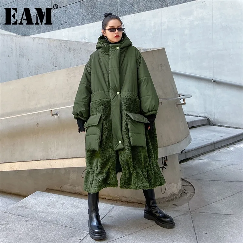 [EAM] Cappotto imbottito in cotone con cappuccio in lana di agnello di grandi dimensioni Manica lunga Vestibilità ampia Parka da donna Moda Nuovo Autunno Inverno 2021 1DD0972 201214