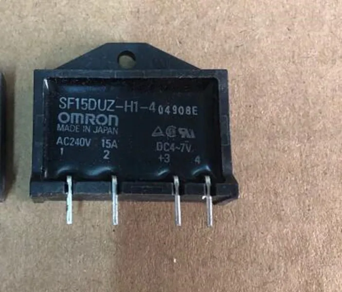 Relè a stato solido SF15DUZ-H1-4 AC 240V15A DC4~7V Garanzia di qualità