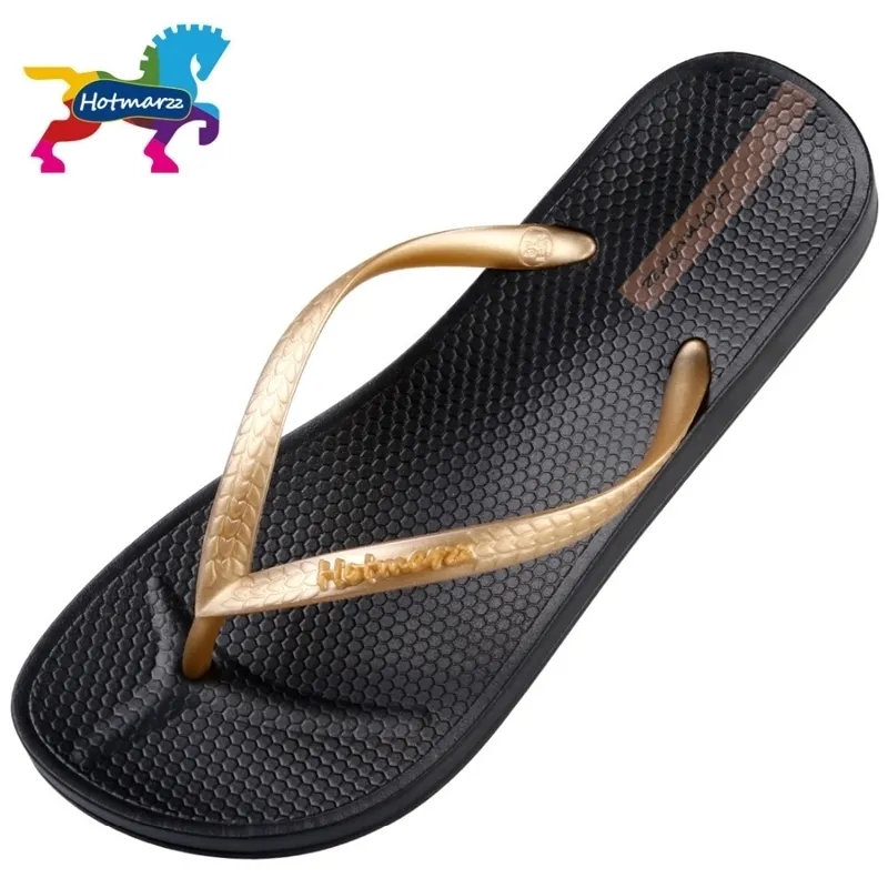 Hotmarzz varumärkesdesigner sandaler flip flops casual platt tofflor fast färg mode strand glider kvinnor hm0738 y200423 gai gai gai gai