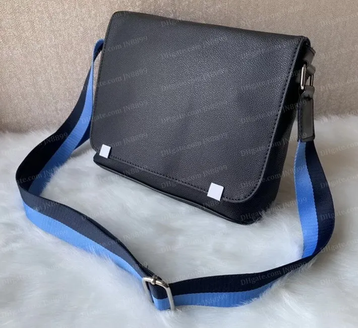 En Kaliteli Çapraz Vücut Çantaları Klasik Tasarımcı Moda Erkekler Çanta Messenger Çantalar Okul Bookbag Rahat Iş Omuz Çantası