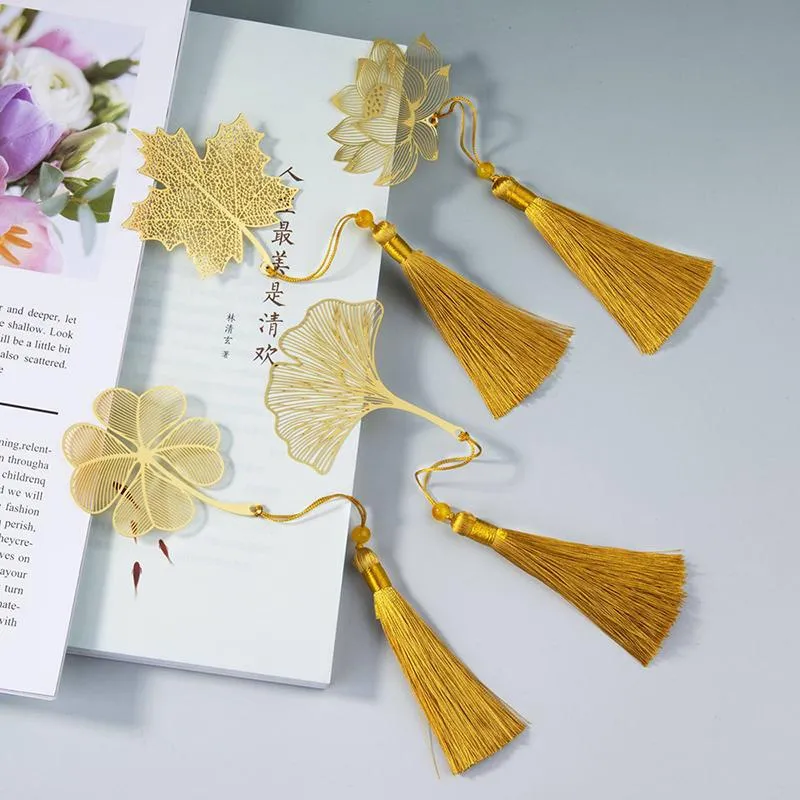 Chinese Style Retro Hollow Metal Bookmark Creative Maple Leaf Vein Fringed Pendant Apricot Leaf Bookmark Stationery Gifts