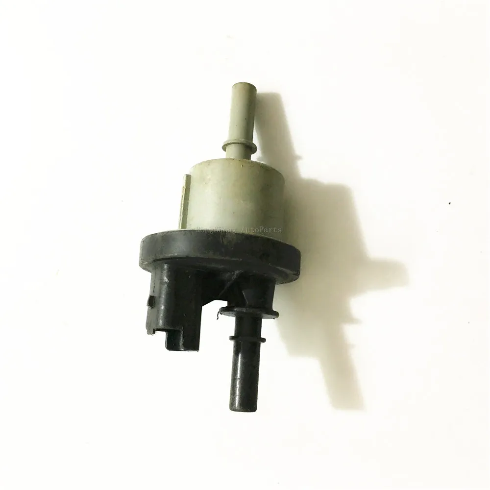 ل RENAULT VACUM Solenoid صمام 8200248821