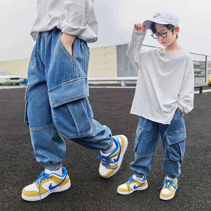 Boys Cargo Pants Autumn 2021 School Children Jeans Fashion All-match Blue Jeans Elastic Waist Kids Casual Trousers 12 13 14 Year G1220