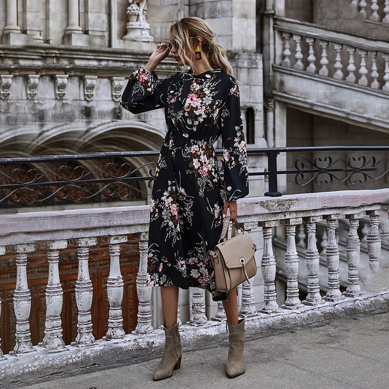 Winter Floral Long-sleeve Dress 【公式通販】