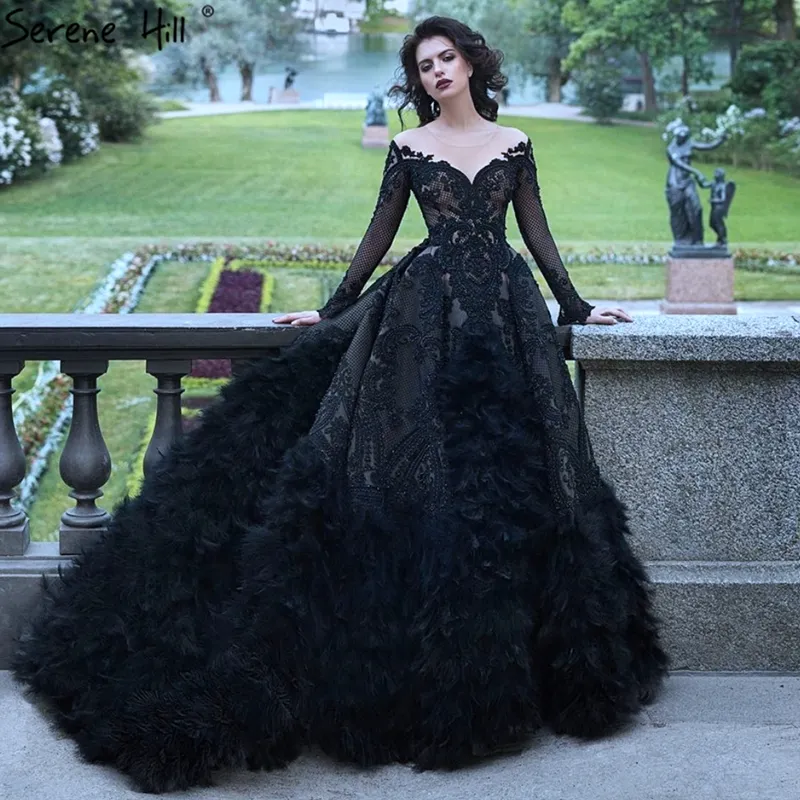 Luxury Ball Gowns Wedding Dresses Black Long Sleeves Feathers Bridal Gowns Dubai Arabic Custom Made Wedding Dress Robes De Mariée