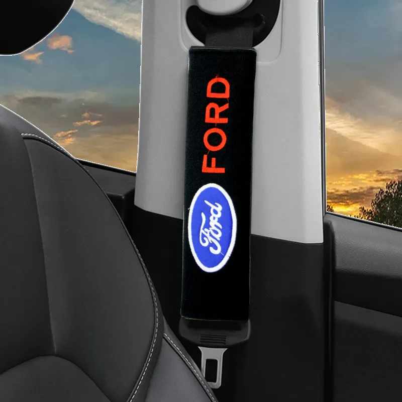 Copri Cintura di Sicurezza Auto Personalizzabile – Imbottitura Morbida e Traspirante per Cintura di Sicurezza – Copricintura Universale per Bambini e Adulti in Fibra di Carbonio