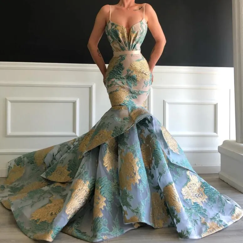 Unique Design Spaghetti Straps Dress Arabic Dubai Style Prom Gown Mermaid Evening Dress for Special Occations