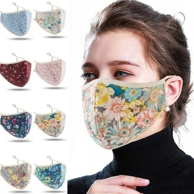 Les derniers masques de fête de Noël, une variété de styles de fleurs, une impression de boucle d'oreille réglable, un masque adulte respirant, anti-poussière et lavable