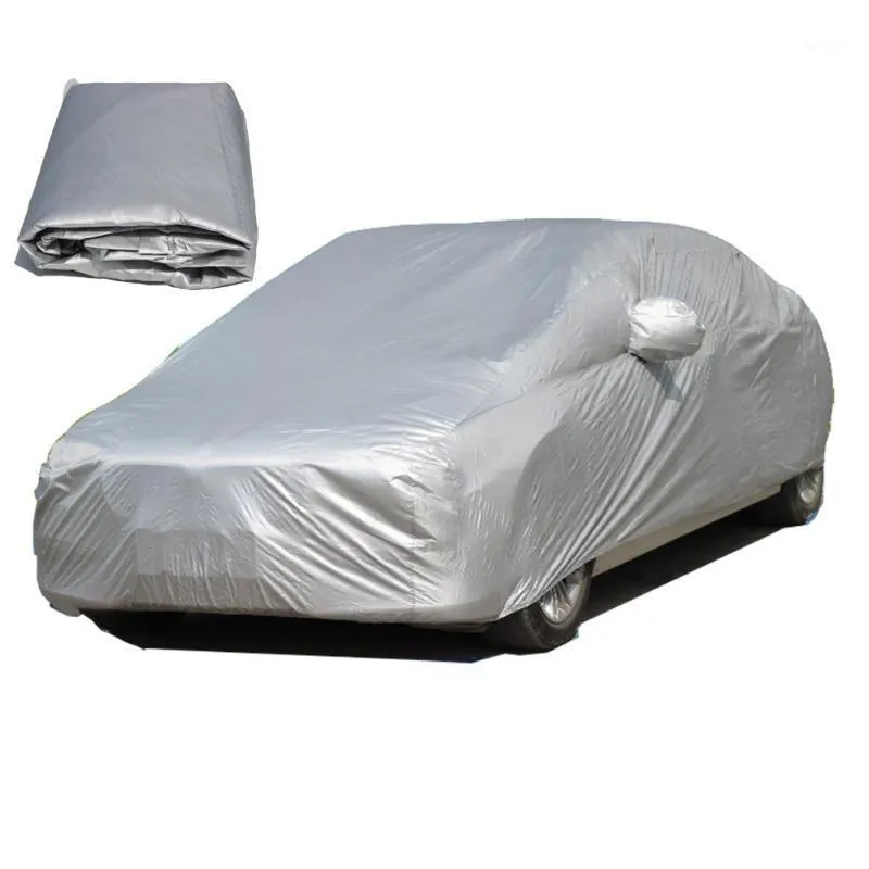 Couvertures de voiture universelles imperméables à l'eau intérieure extérieure Sun UV Protection Couverture poussière pluie neige glace protection pour berline S / M / L / XL / XXL1