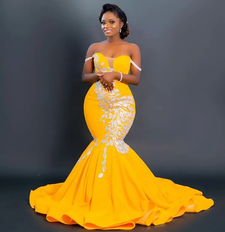 Yellow Lace Satin Mermaid Yellow Mermaid Prom Dress For Plus Size Women Perfect For Formal Parties Weddings And Second Reception Sweetheart Neckline ZJ330 From Chic cheap 116.19 DHgate.Com