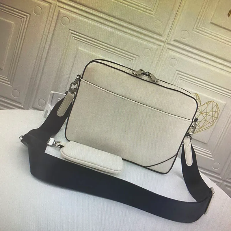 M69827 SPRINTER TRIO Messenger Bag Mono Sombra En Relieve Cuero