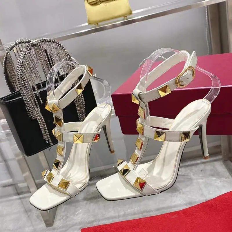 2022 new women lady stlye sandals chunky stiletto high-heels 3.5inch 9.5cm gold rivet Genuine Leather ankle strap casual fashion shoes summer designer Female slipper