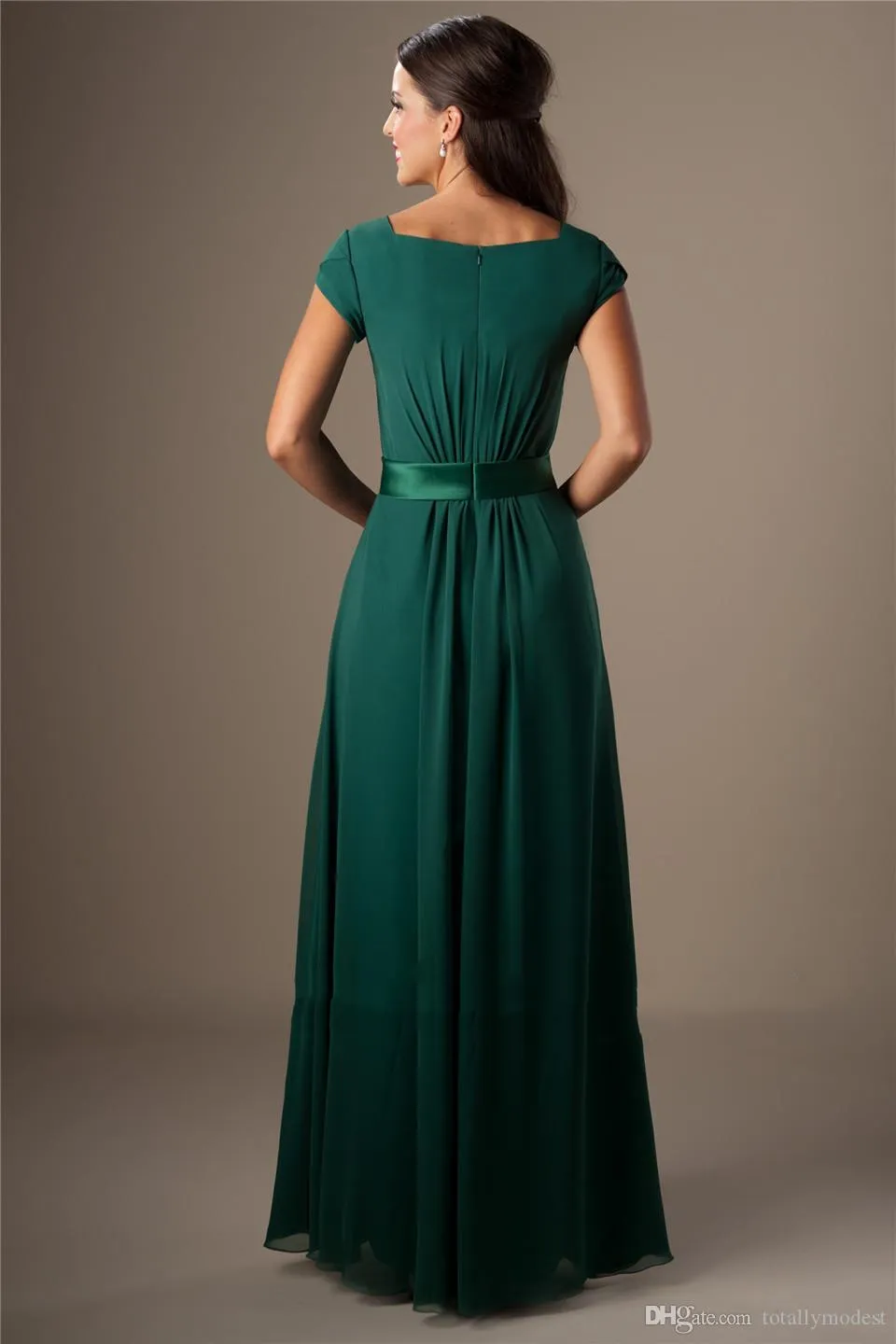 emerald green modest bridesmaid dress Emerald Green Tukish Modest Bridesmaid Dress 25841ZY