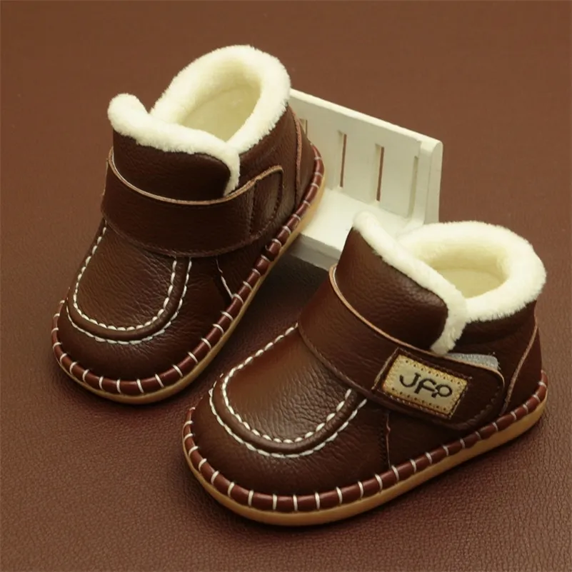 Bottes de neige Baby Baby Bottes de bébé Bottes d'hiver chaudes Bottes en peluche en cuir véritable pour bébés Sale LJ201104