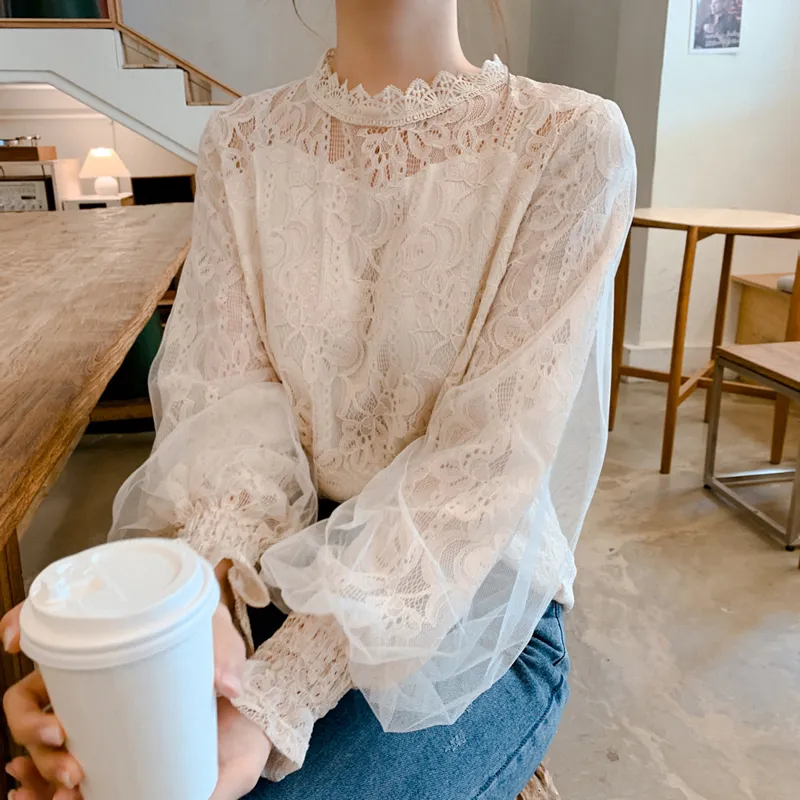 Dingaozlz جديد أزياء المرأة الدانتيل بلوزة كوريا الأزياء خياطة شبكة قمم أنيقة فانوس كم أبيض الشيفون قميص blusa LJ200831