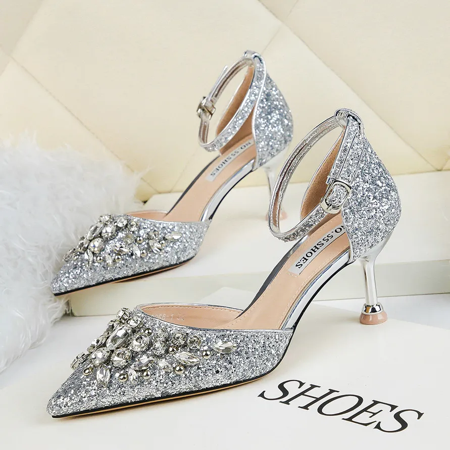 Blingbling Sequin Bridal Trouwschoenen 2021 Celebrity Gala Formele Draagschoenen Hoge Hakken 6.5cm Goud Rood Zilver Rose-Gold Black Prom Schoenen