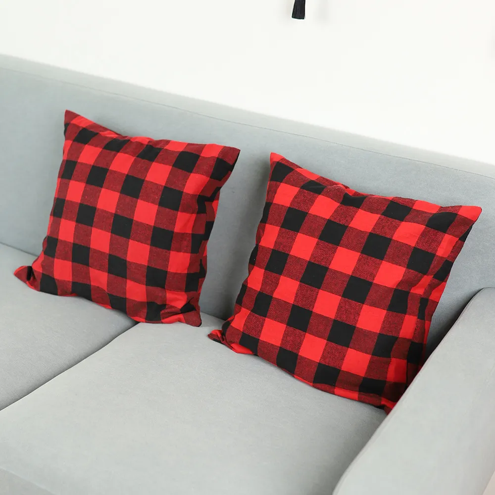 Christmas Buffalo Check Plaid Throw Pillow Covers Cushion Case for Farmhouse Home Decor Red and Black 18 Inch Pillow Case Wholesale