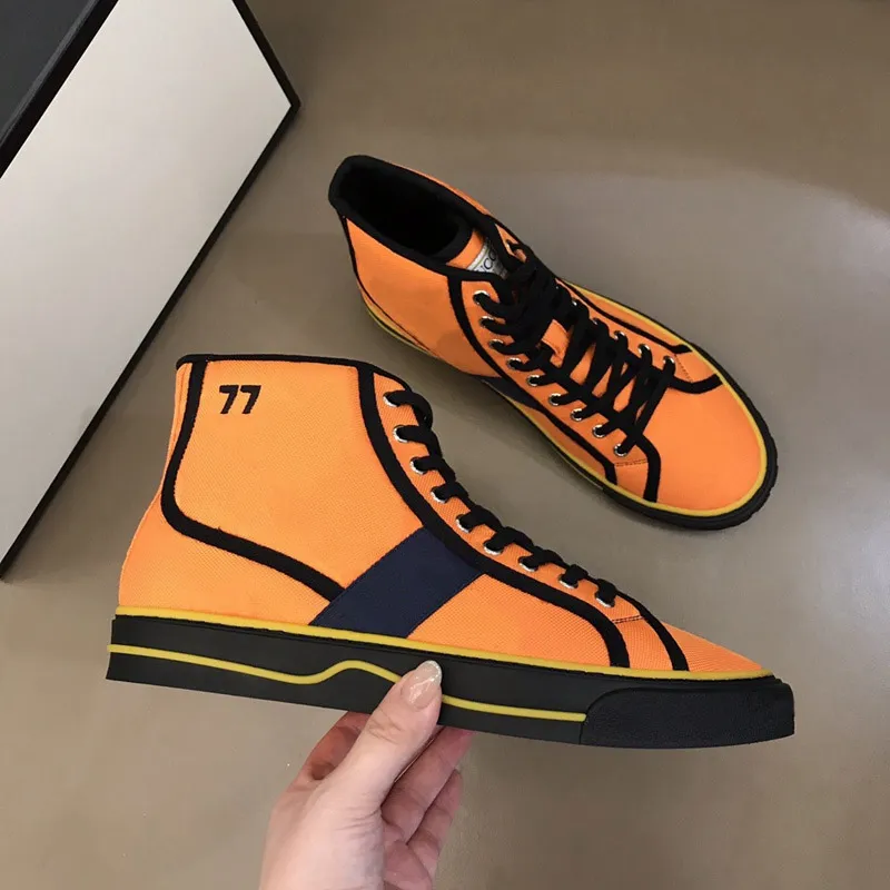 Män Kvinnor 1977 High Top Tennis Sneaker Mode Fritidsskor Trippel Svart Vit Orange Läder Sneakers Herr Plattform Mesh Fritidsskor