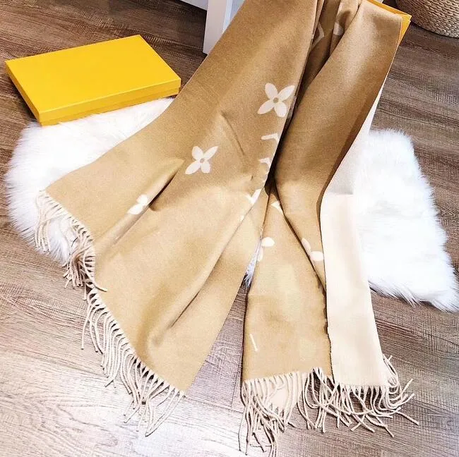 Women high quality Pashmina Stole Autumn winter wool scarf Soft warm Thick Tassel Letter Scarf Luxurys Rectangle printed Shawl With Box