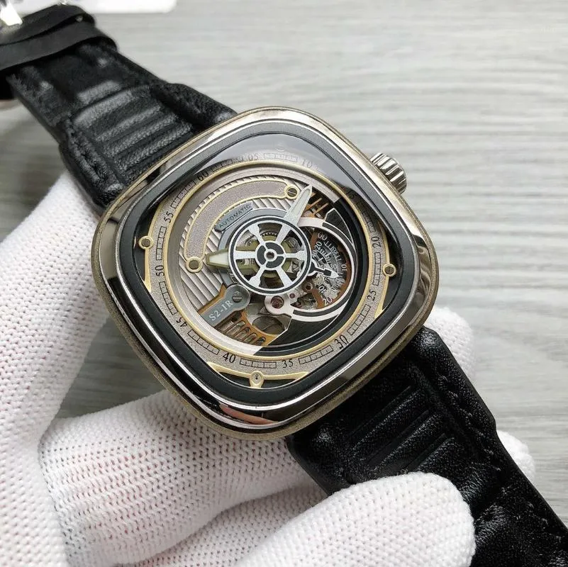 メンズ腕時計 316L ステンレス鋼自動機械式ムーブメント男性用腕時計特別な腕時計 1