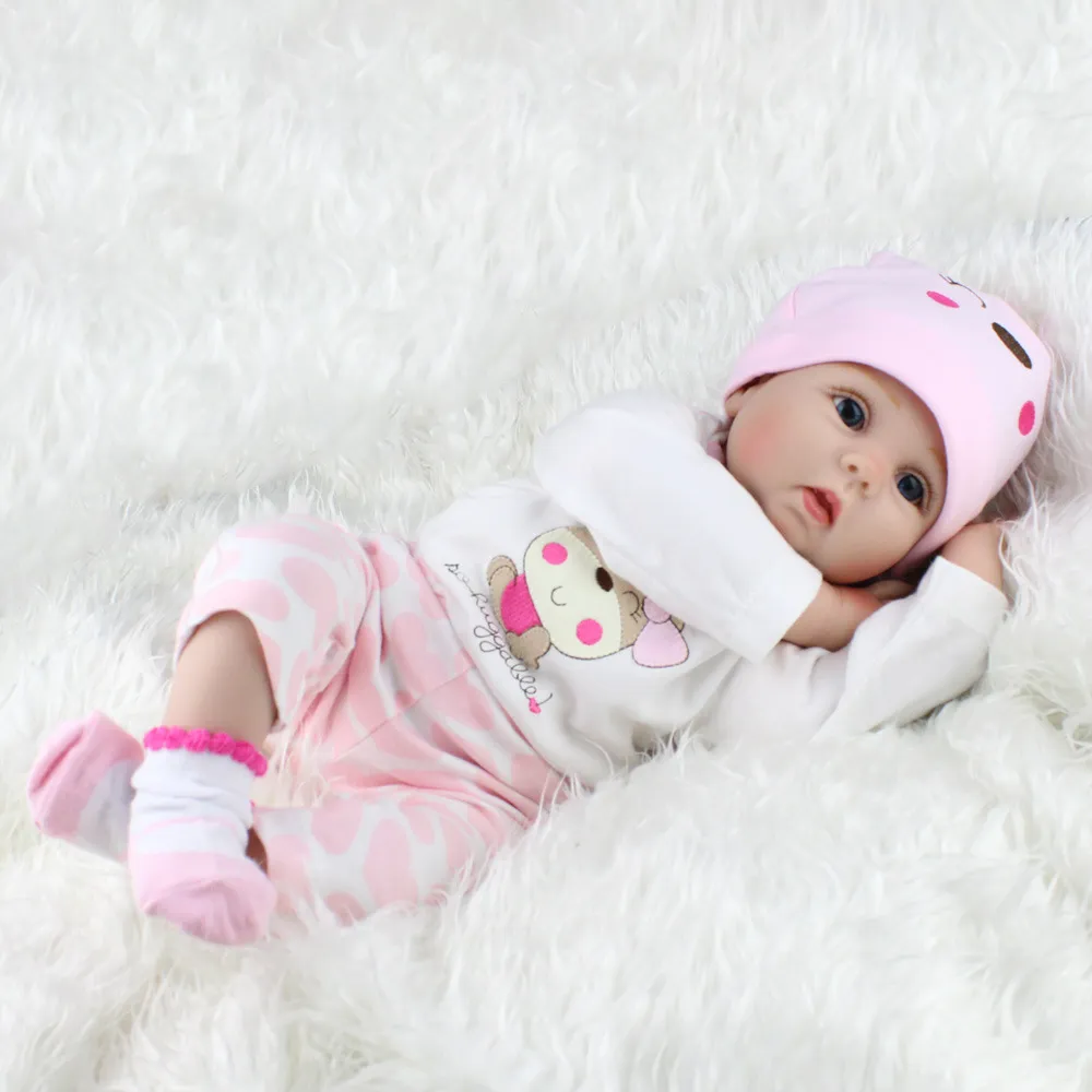 Compra online de Novo estilo bebê reborn boneca macio vinil pano corpo  recheado 18 ''46 cm boneca realista bebês recém-nascidos brinquedo para  presentes de aniversário da criança